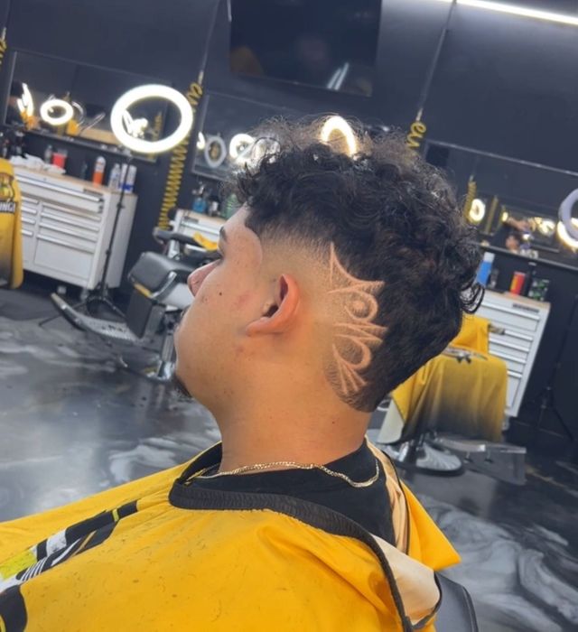 Burst Fade Design at Custom Fades barbershop