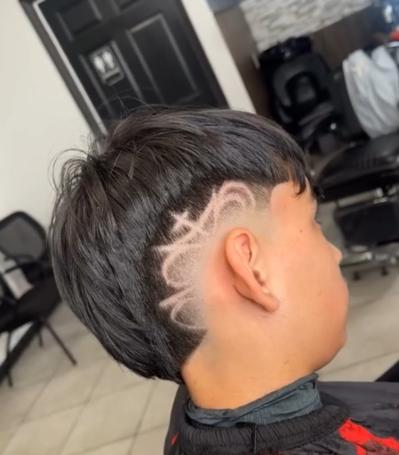 Burst Fade Design at Custom Fades barbershop